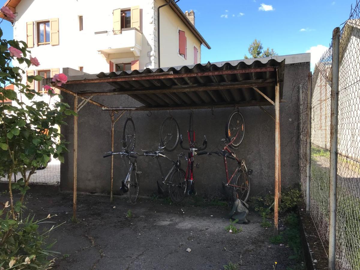 Un Petit Bout De Reve, Balcon, Parking & Proche Centre Apartment Annecy Exterior foto